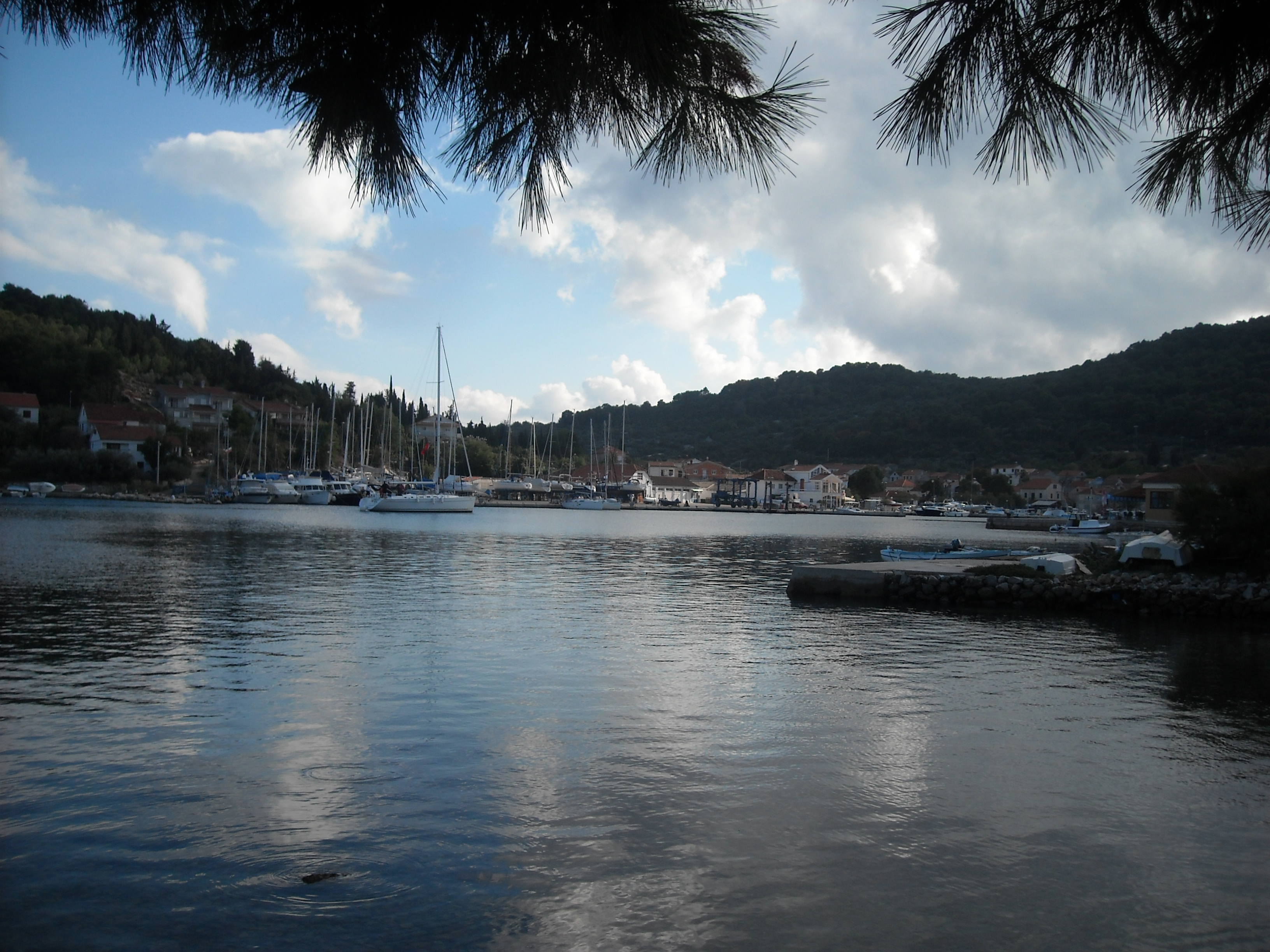 (The main harbor of the island.)